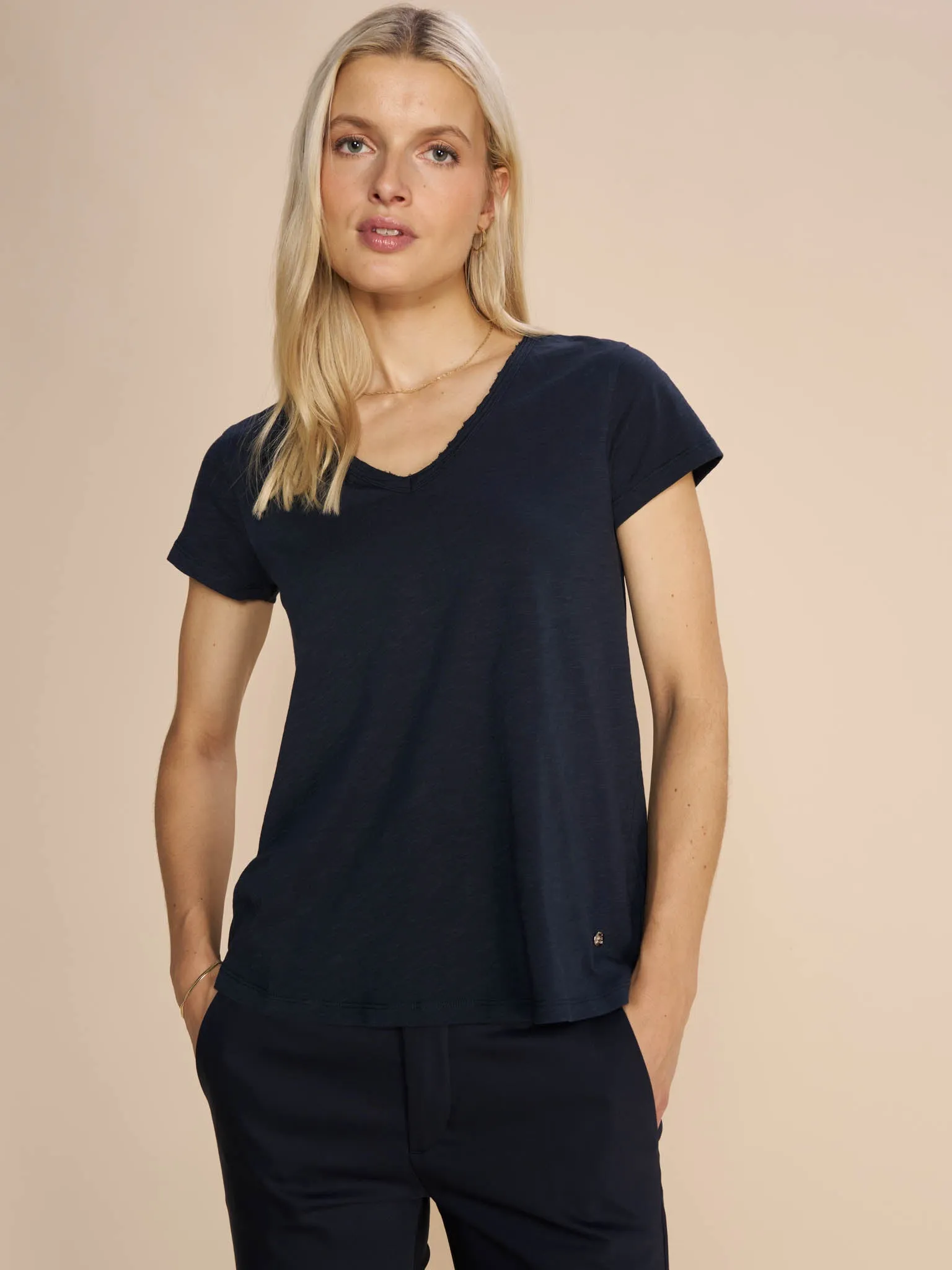 MMTulli V-SS Basic Tee