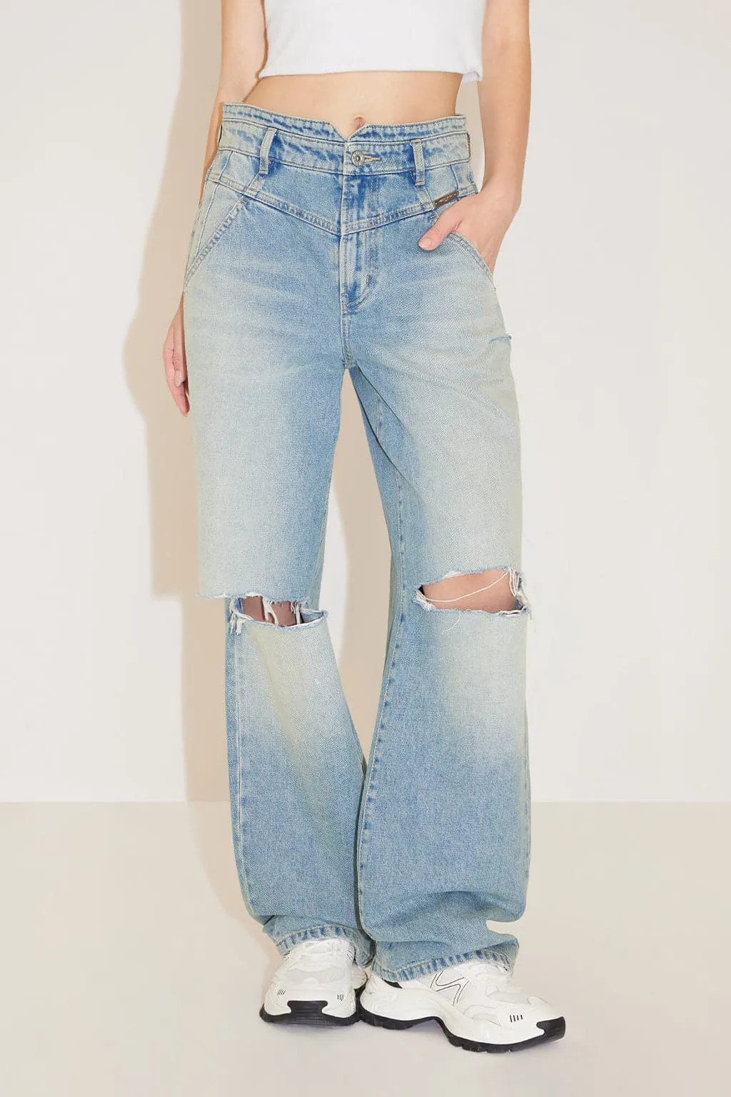 Stylish Wide Leg Ripped Jeans