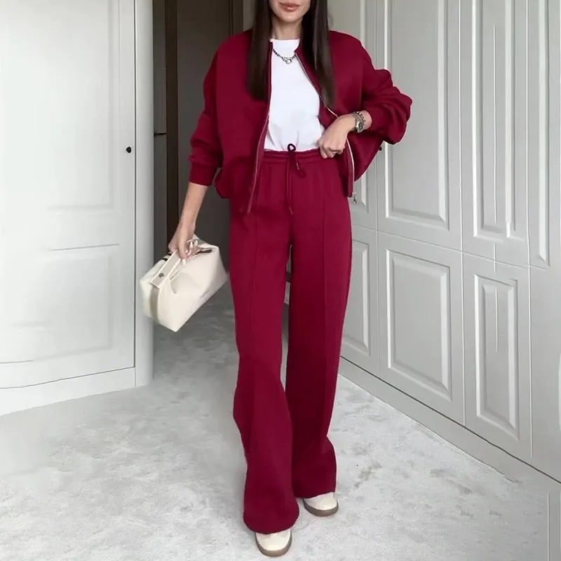 Women’s Stylish Two-Piece Tracksuit Set